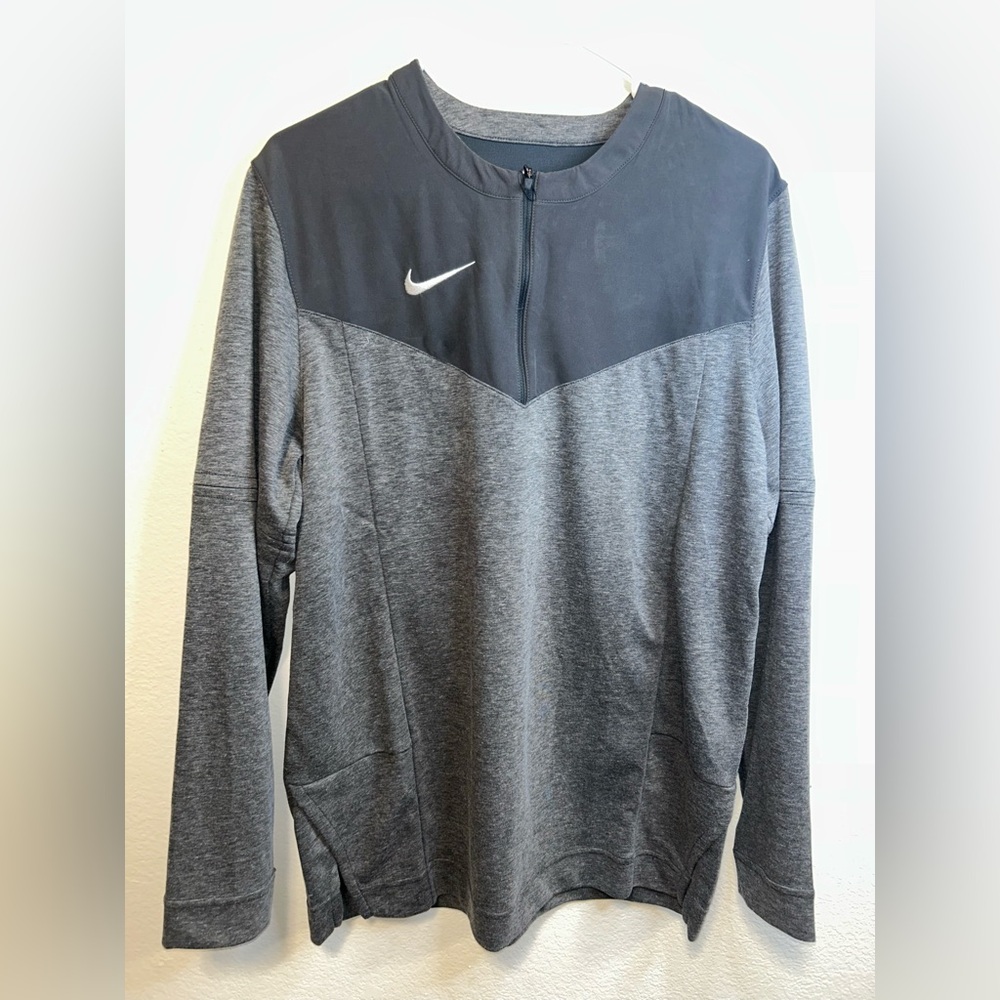 Nike Two-Tone Gray Pullover with Logo